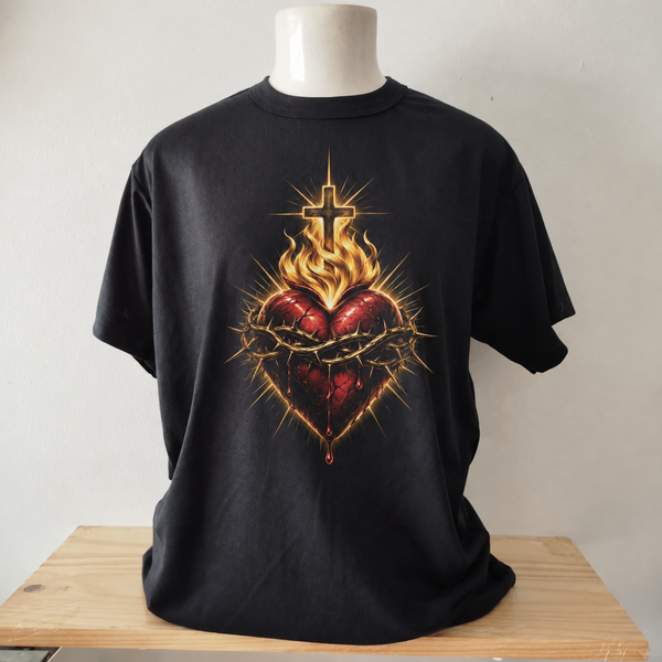 Camiseta Sagrado Coração em Chamas, estampa completa