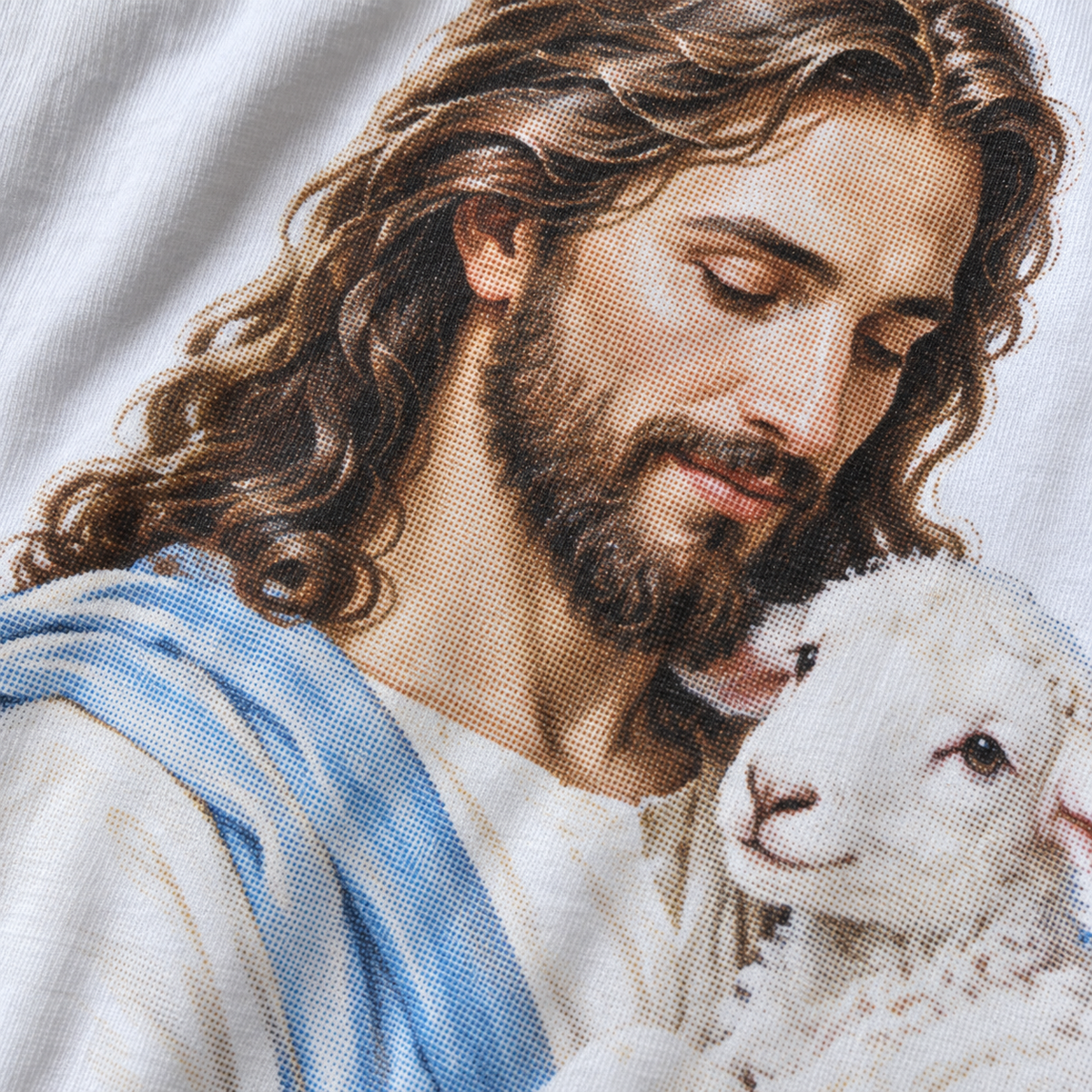Detalhe da estampa Jesus, Bom Pastor, impressão DTF com meio-tom