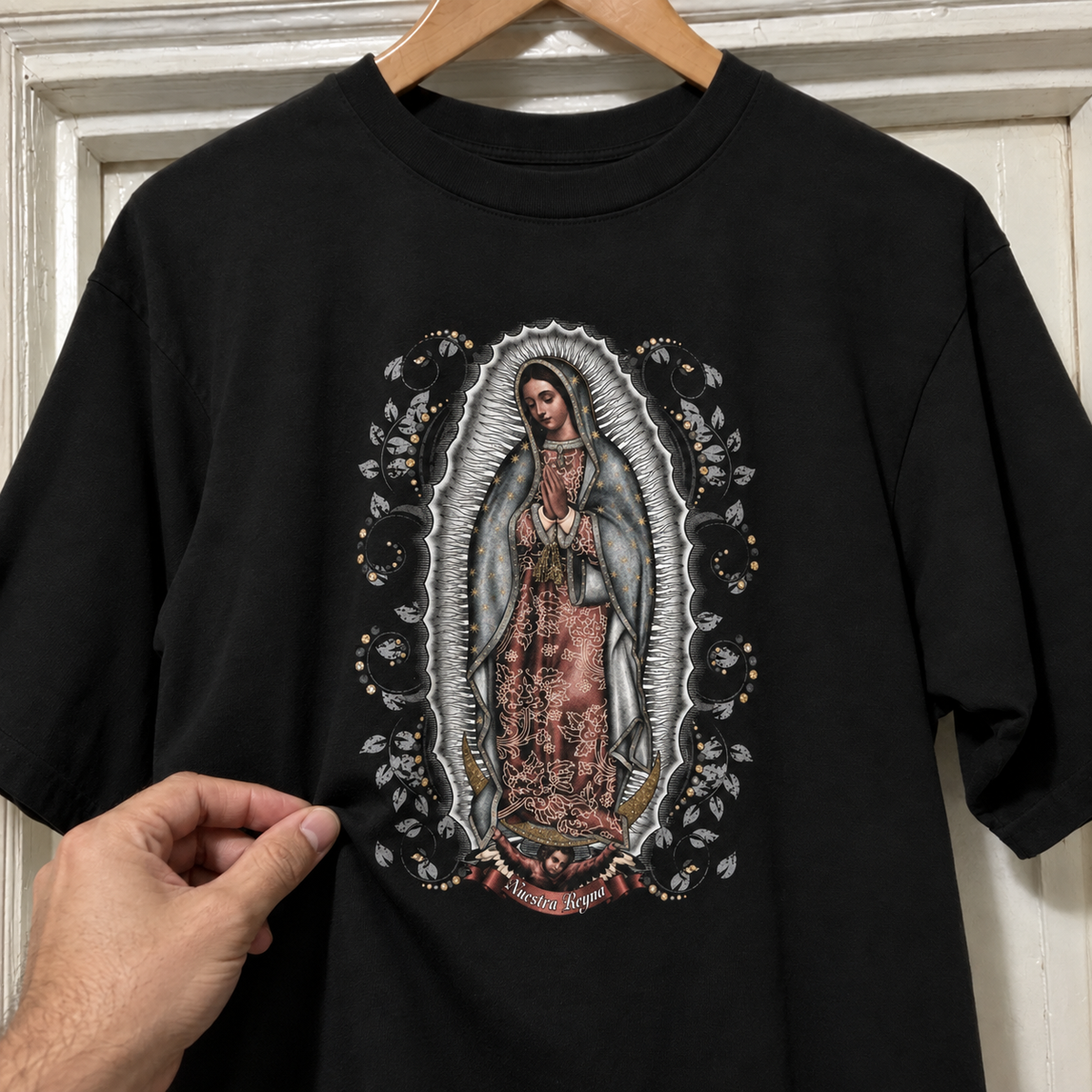 Detalhe do toque da camiseta Nossa Senhora de Guadalupe
