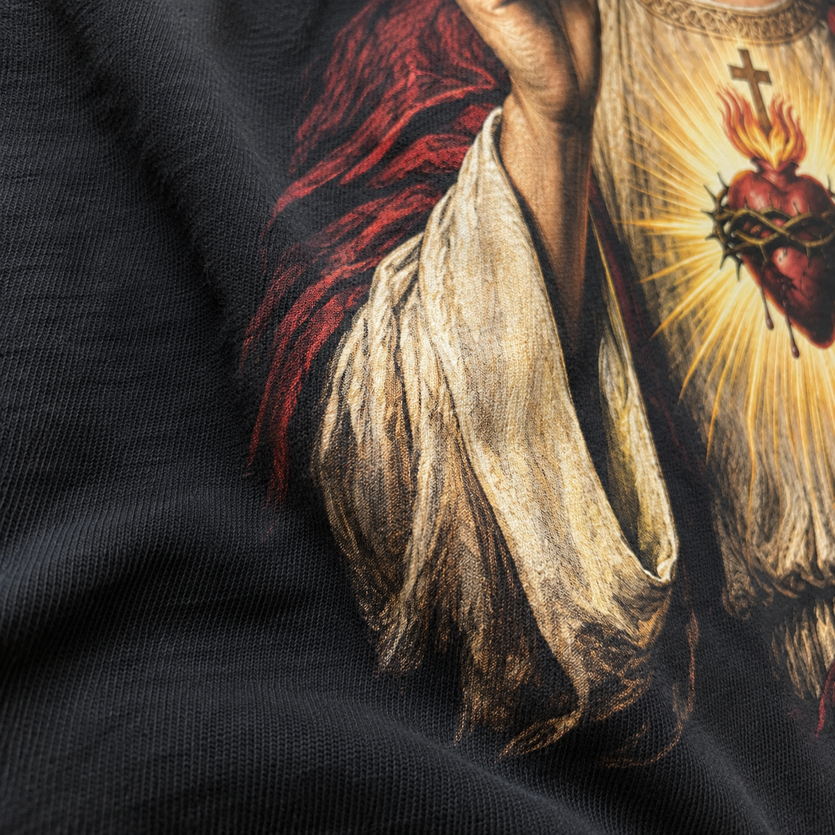 Textura da camiseta com a estampa Jesus e o Sagrado Coração